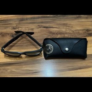 Ray-Ban Wayfarer Mirrored Sunglasses